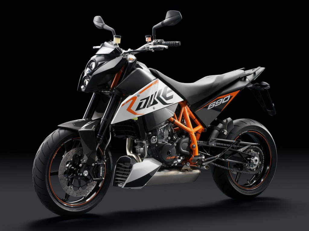 KTM_Duke_690_R_6.jpg